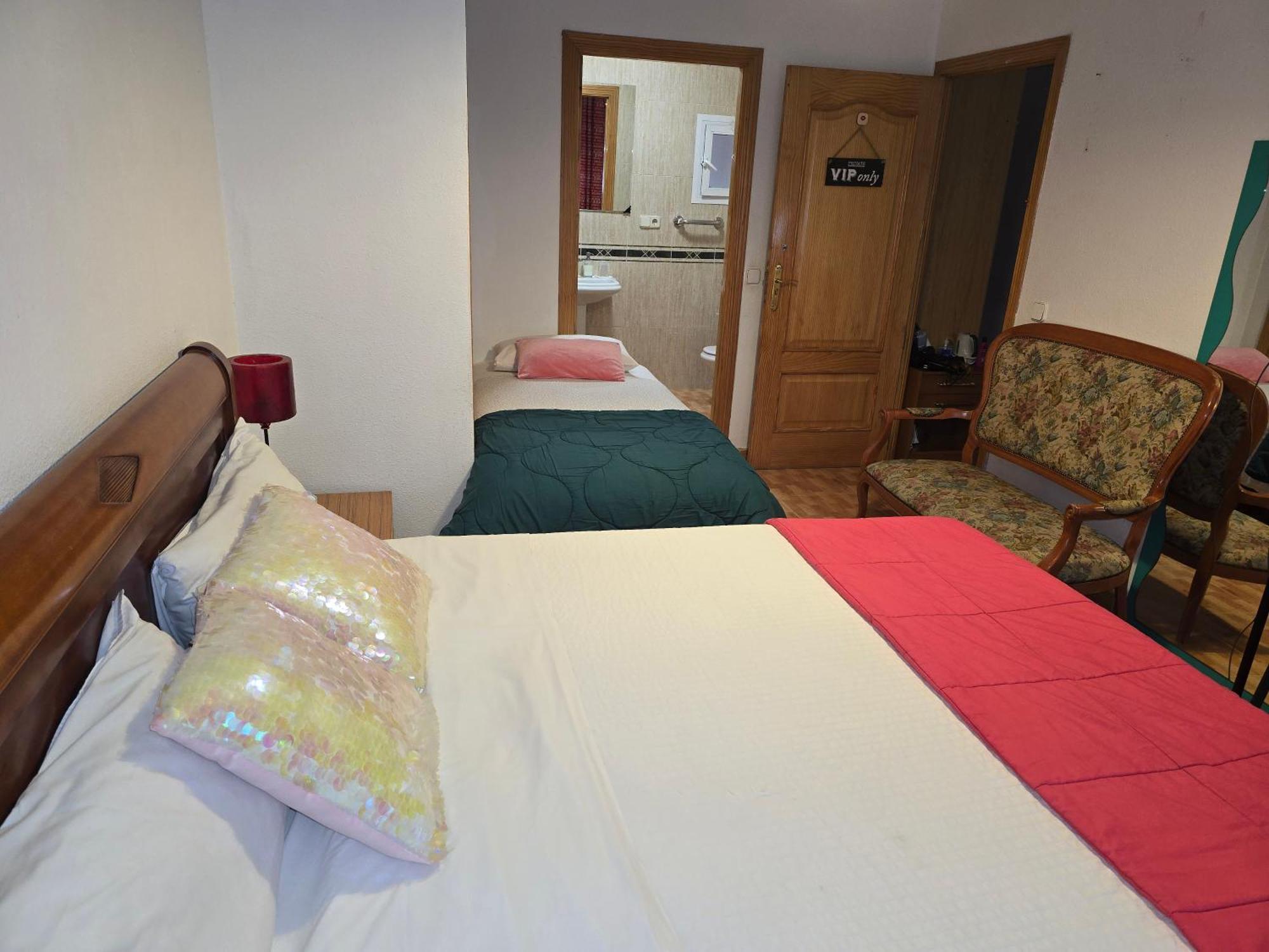 Acogedoras Habitaciones En Madrid Eksteriør billede