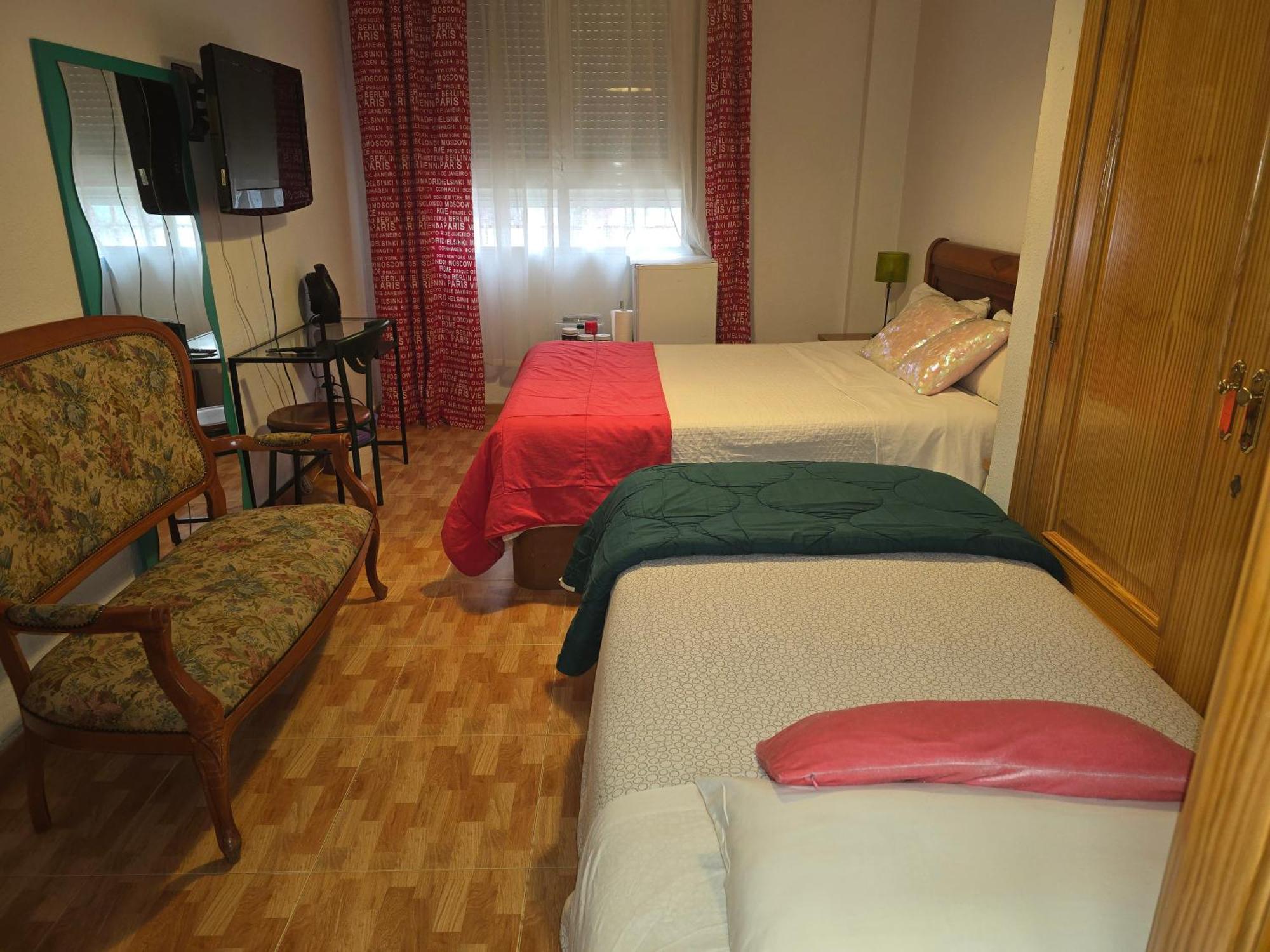 Acogedoras Habitaciones En Madrid Eksteriør billede